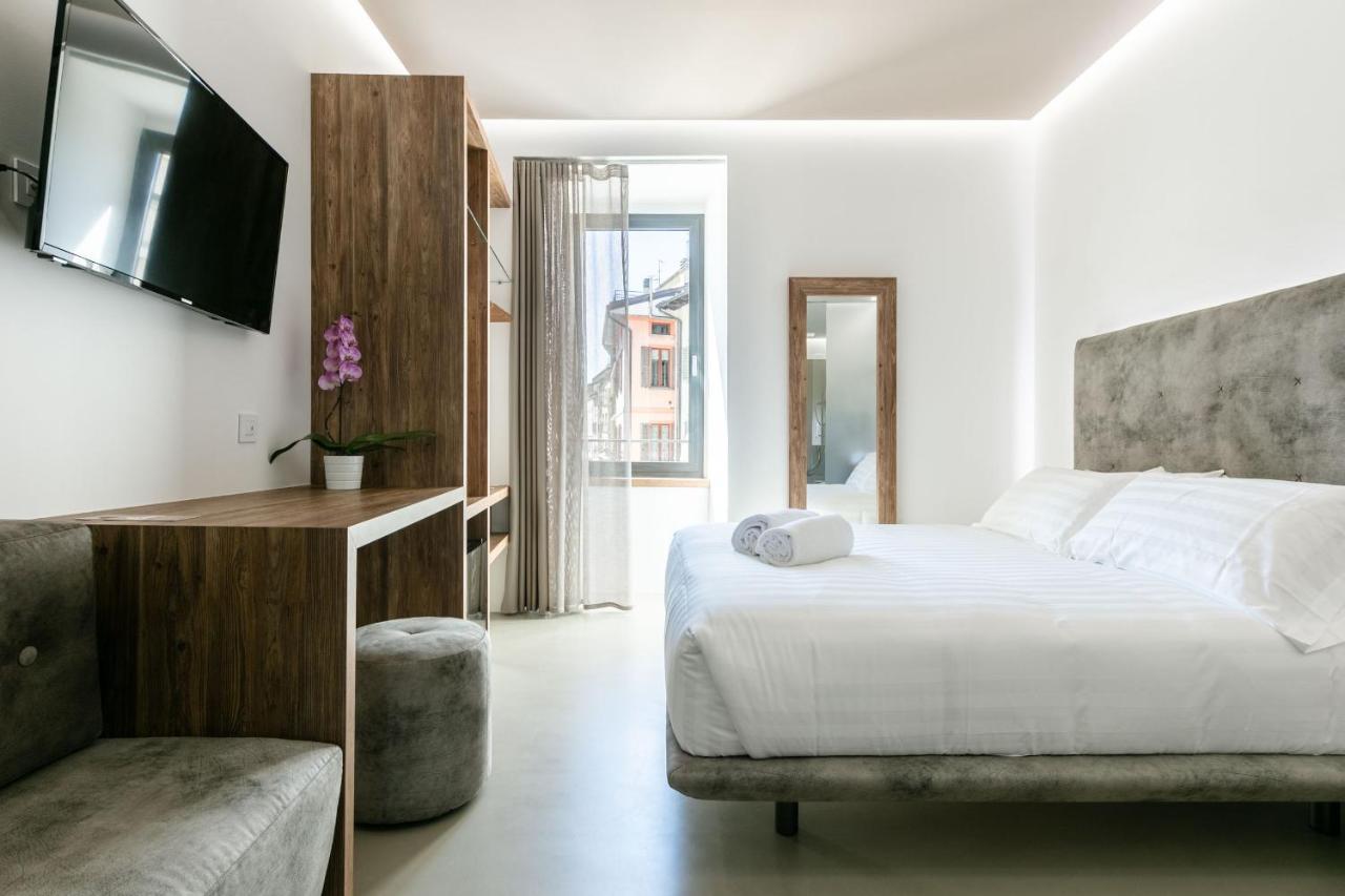 Domus Cavour Rooms&Suites Tirano Exteriér fotografie